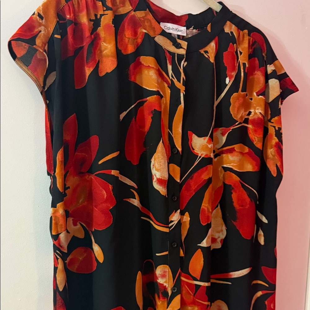 Calvin Klein Women's Black Floral Blouse - Red and Orange